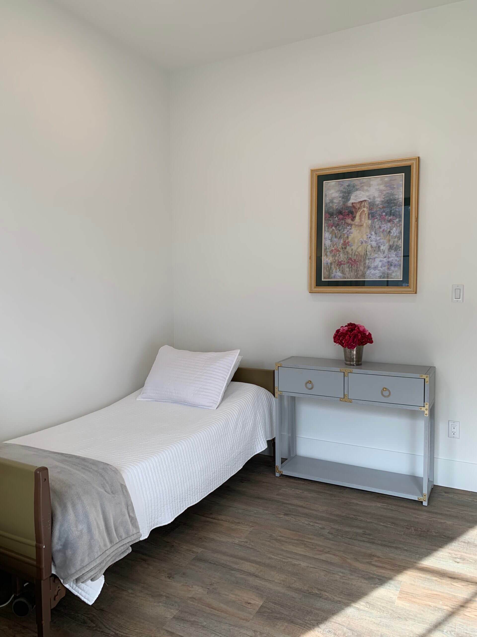 senior care bedroom